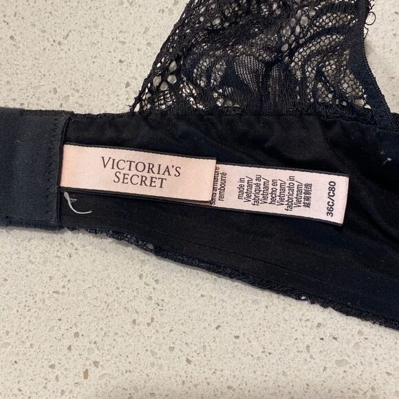 Victoria’s Secret bra incredible padded no wire bra size 36C - Picture 6 of 6